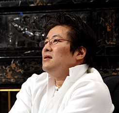 樱坂洋