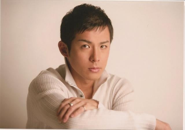 森山荣治
