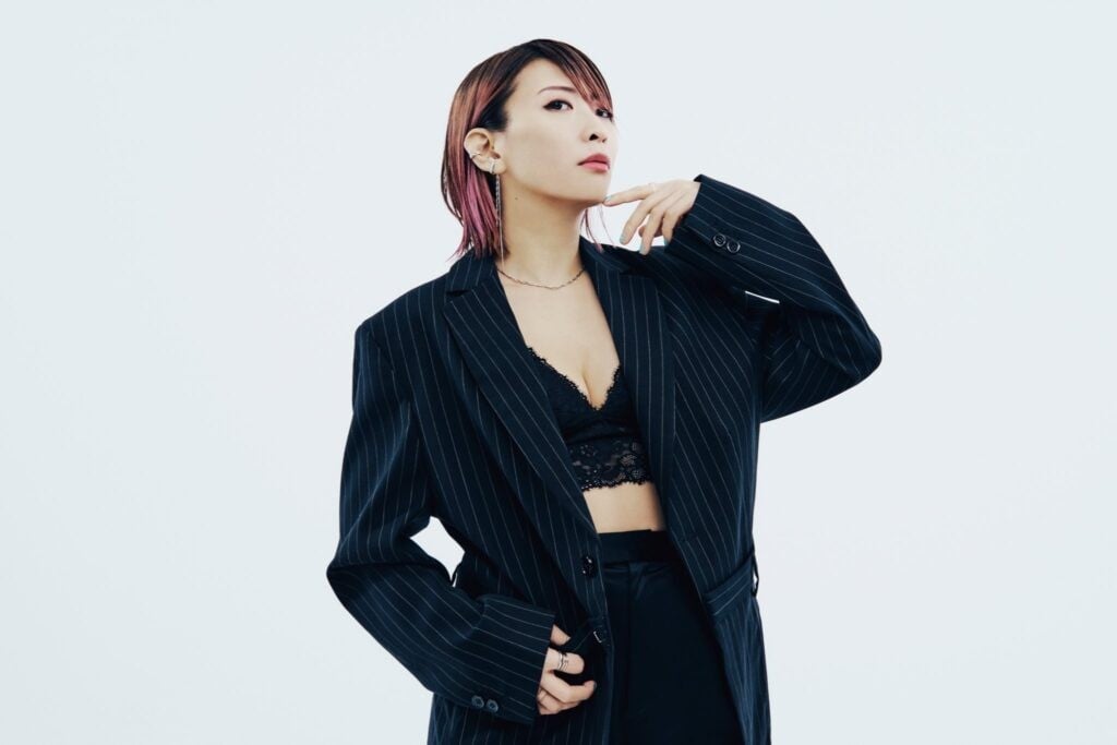 草野华余子