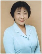 梅田贵公美