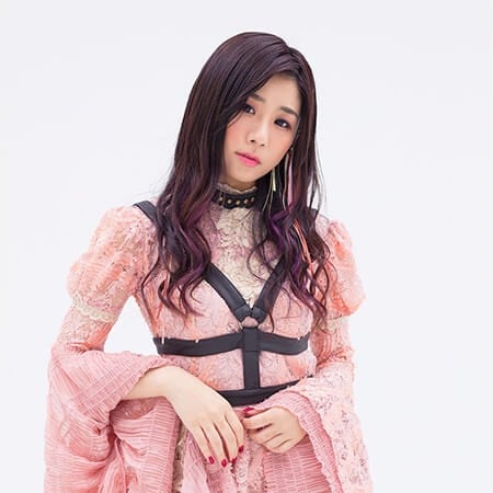 笹镰里须子