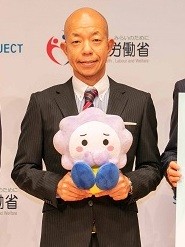 小卡英二