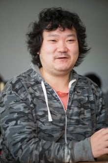 石山智之